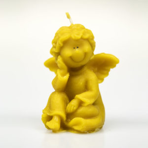 Sviečka Usmiaty anjel, v 8,5 cm